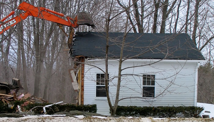 Known as HATS (House Across the Street), the staff housing opposite the IMS Retreat Center was rebuilt in 2005.